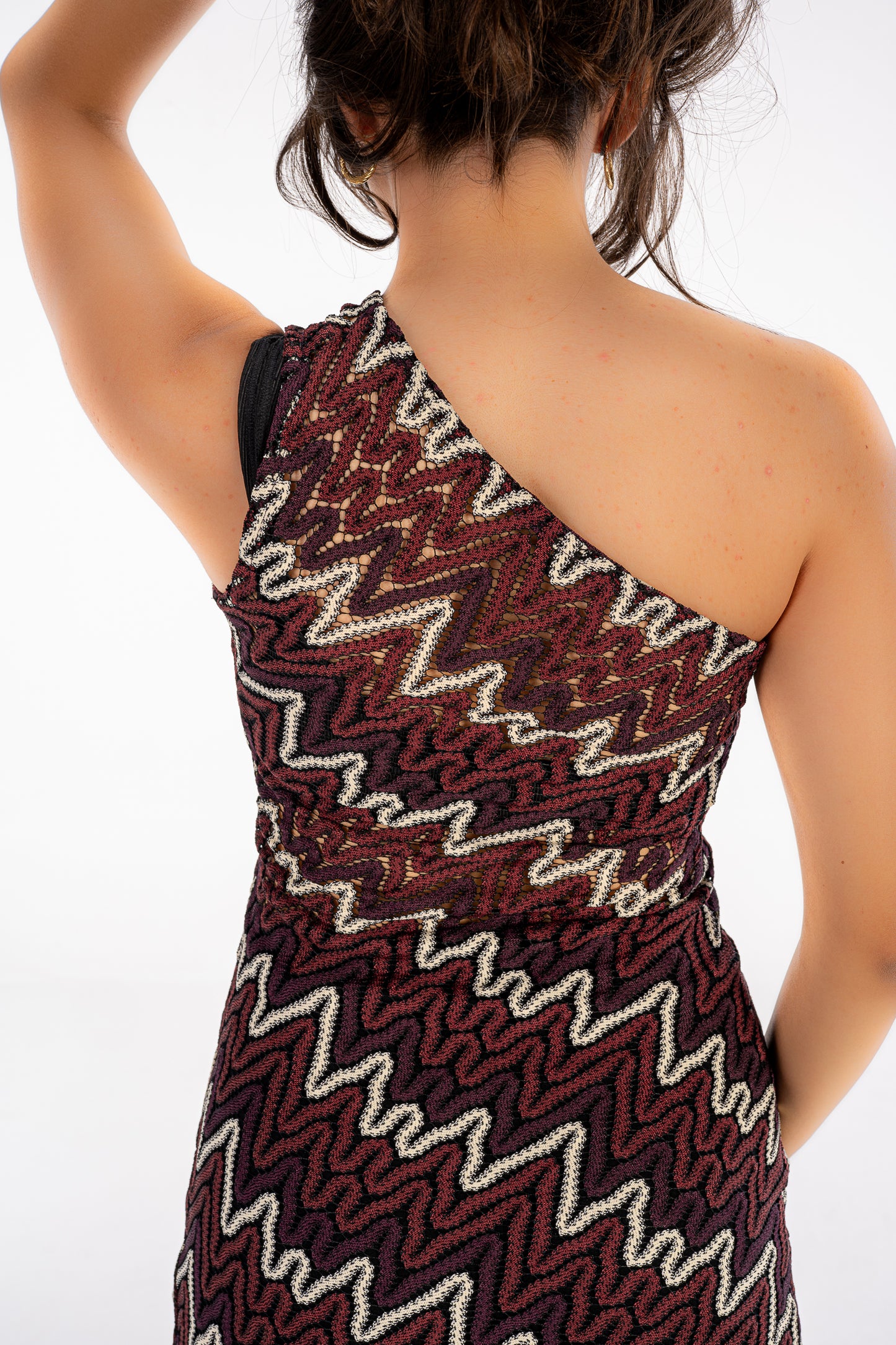 The Horizon One-Shoulder
